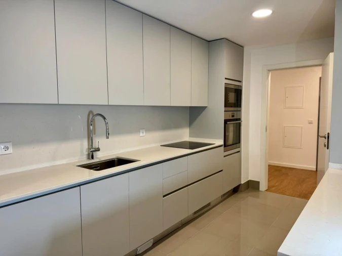 Apartamento T3 para Venda em Loures Foto 2