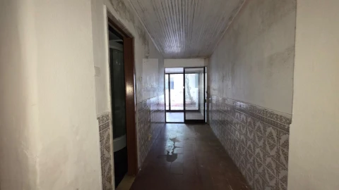 Apartamento T1 para Venda em Falagueira-Venda Nova