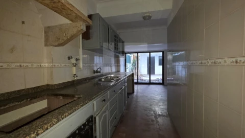 Apartamento T1 para Venda em Falagueira-Venda Nova