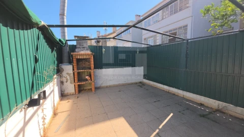 Apartamento T1 para Venda em Falagueira-Venda Nova