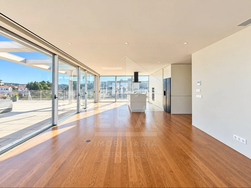 Apartamento T4 para Venda em Barcelinhos Foto 4