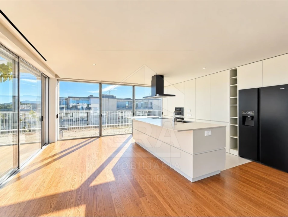 Apartamento T4 para Venda em Barcelinhos Foto 5