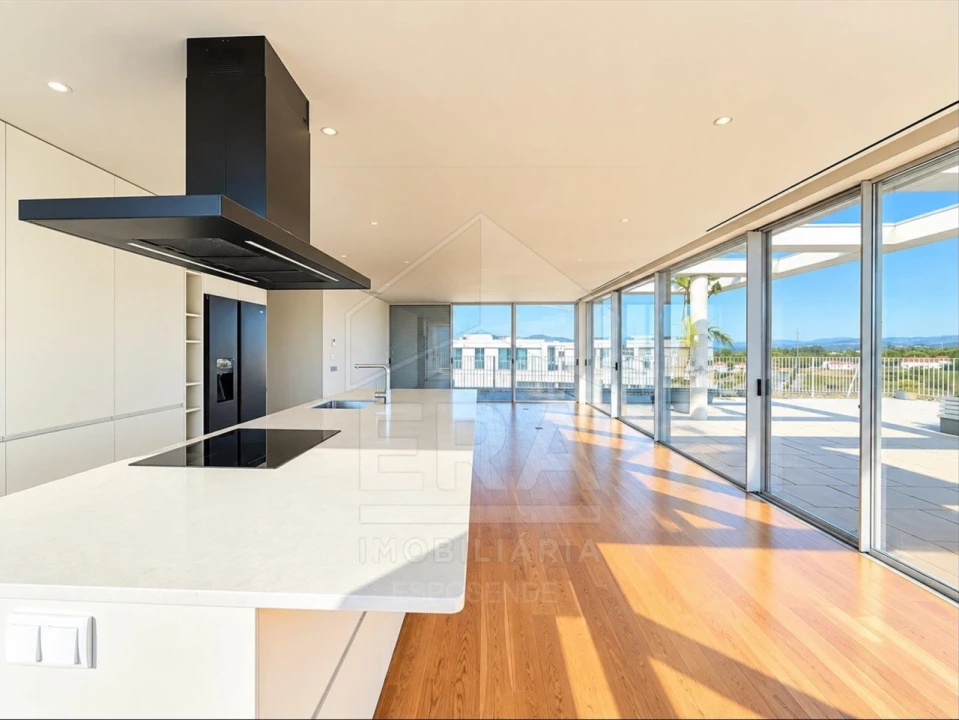 Apartamento T4 para Venda em Barcelinhos Foto 6