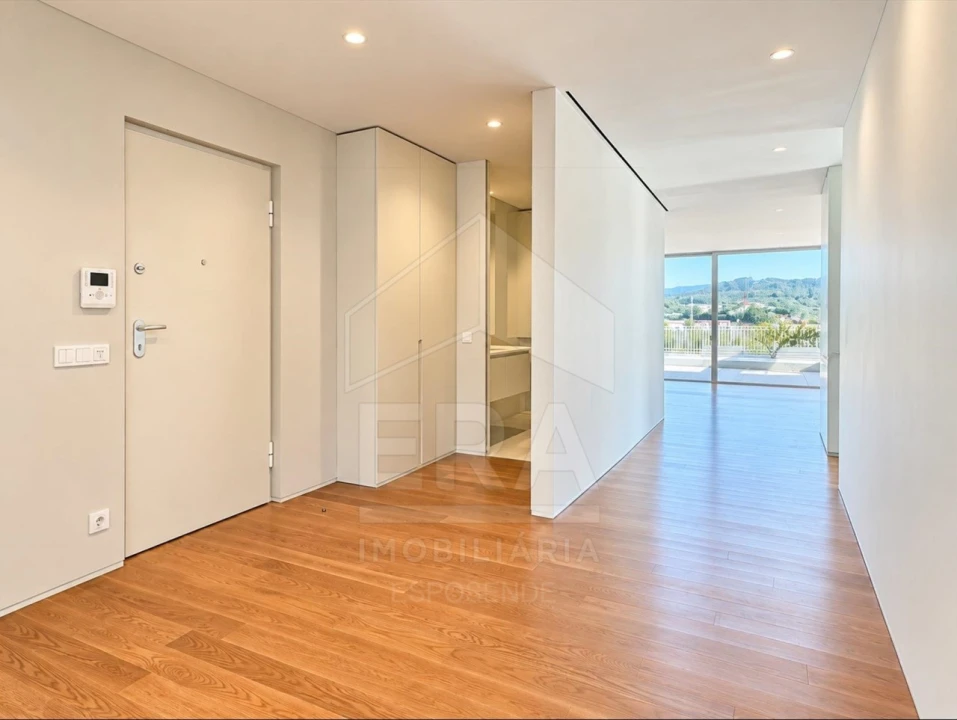 Apartamento T4 para Venda em Barcelinhos Foto 8