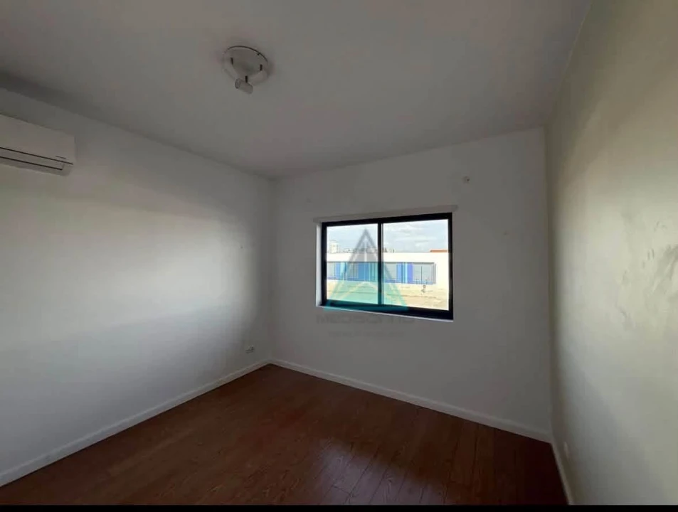 Apartamento T2 para Venda em Fernao Ferro Foto 17