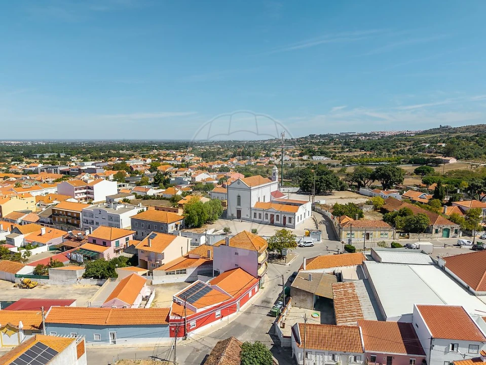 Moradia T2 para Venda em Quinta do Anjo Foto 11