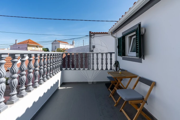 Moradia T2 para Venda em Quinta do Anjo Foto 12