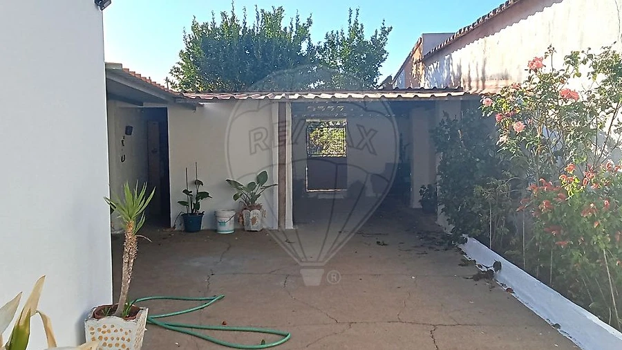 Moradia T5 para Venda em Manique do Intendente, Vila Nova de São Pedro e Maçussa