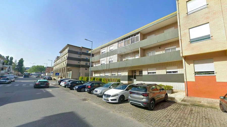 Apartamento T3 para Venda em Ermesinde Foto 3