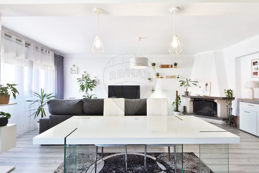 Apartamento T3 para Venda em Massamá e Monte Abraão Foto 8