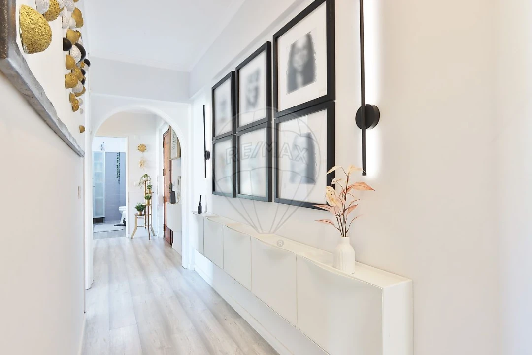 Apartamento T3 para Venda em Massamá e Monte Abraão Foto 17