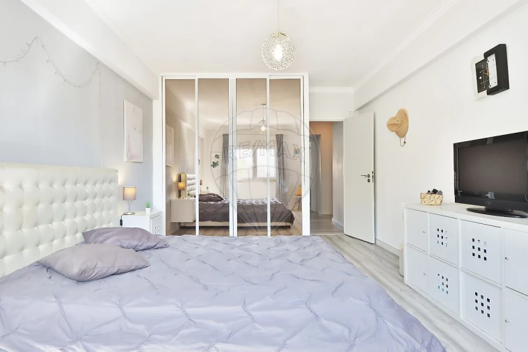 Apartamento T3 para Venda em Massamá e Monte Abraão Foto 12