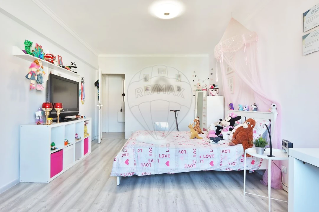 Apartamento T3 para Venda em Massamá e Monte Abraão Foto 19