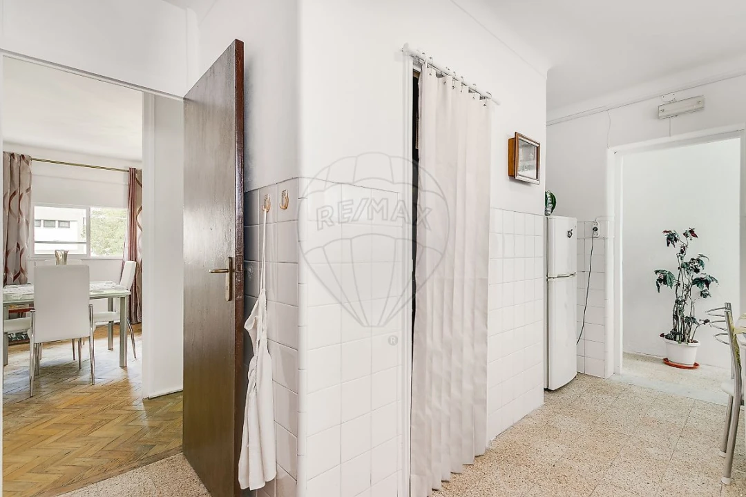 Apartamento T4 para Venda em Olivais Foto 13