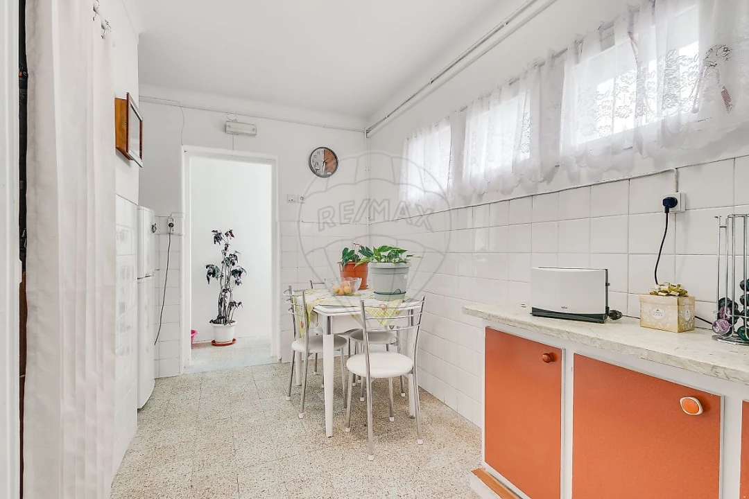 Apartamento T4 para Venda em Olivais Foto 7