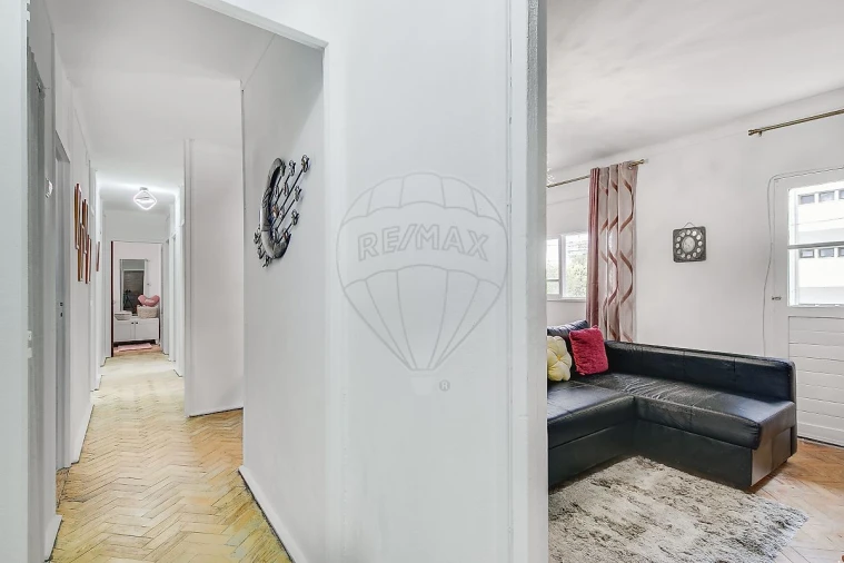 Apartamento T4 para Venda em Olivais Foto 3