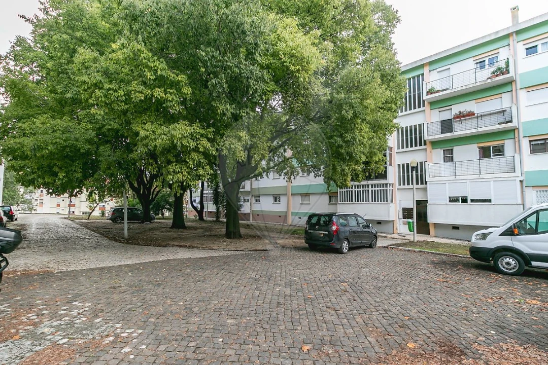 Apartamento T4 para Venda em Olivais Foto 31