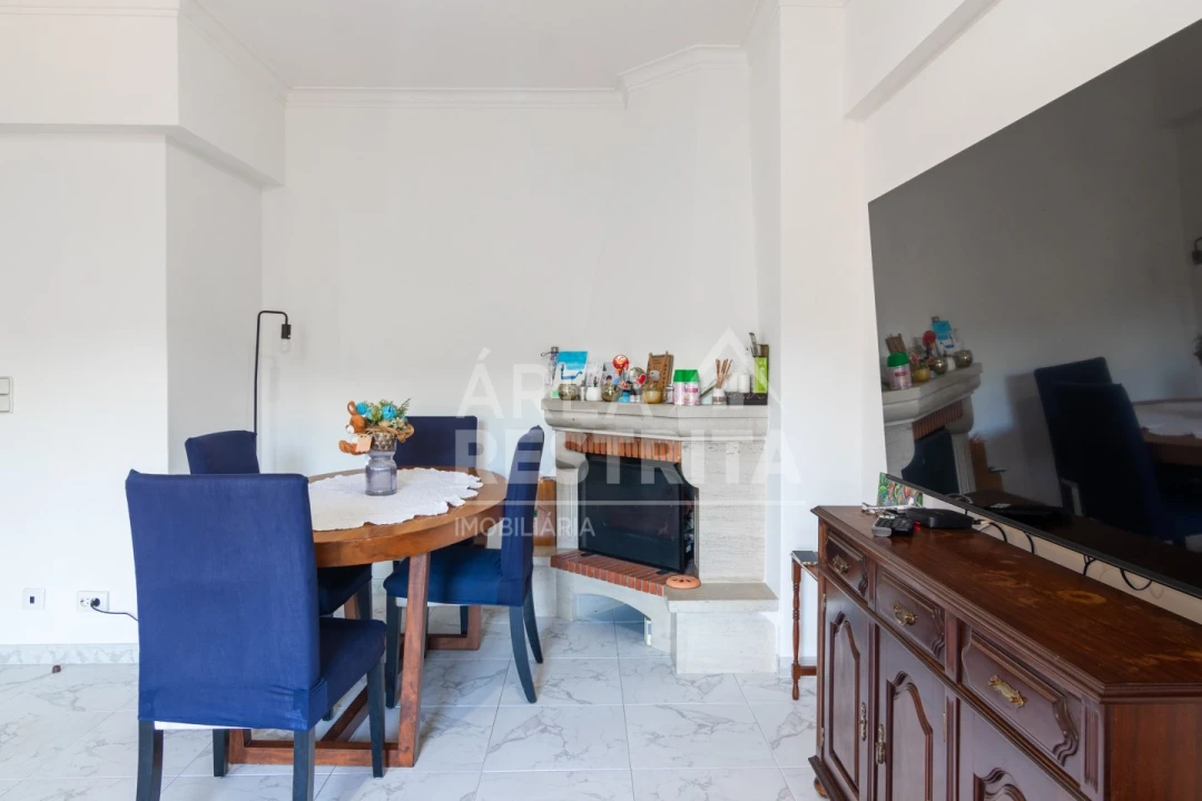 Apartamento T3 para Venda em Vila Franca de Xira Foto 6