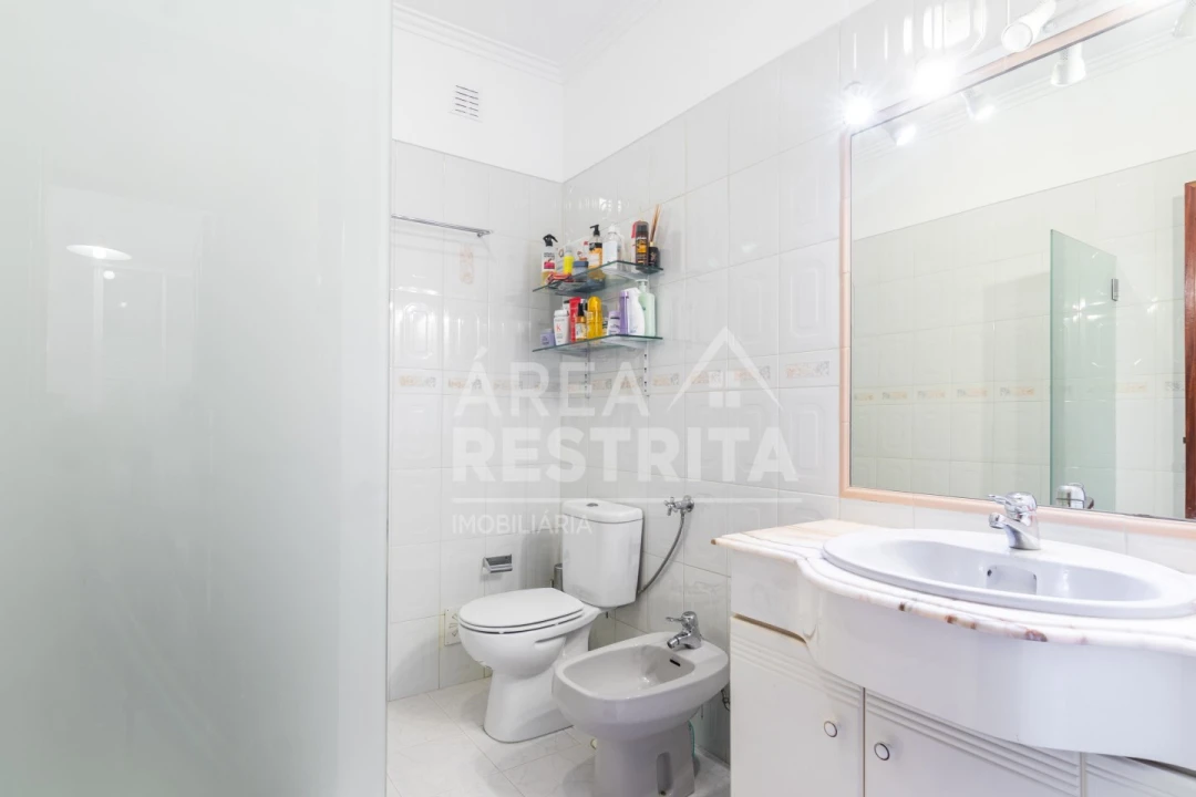 Apartamento T3 para Venda em Vila Franca de Xira Foto 15
