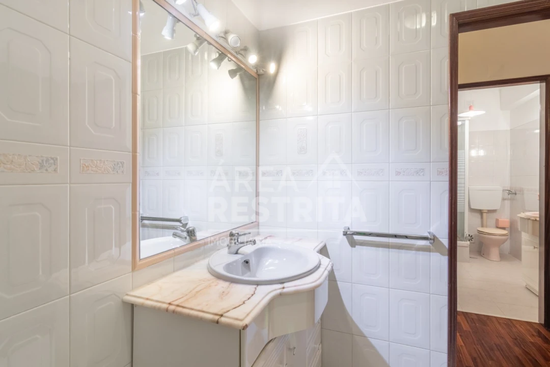 Apartamento T3 para Venda em Vila Franca de Xira Foto 17