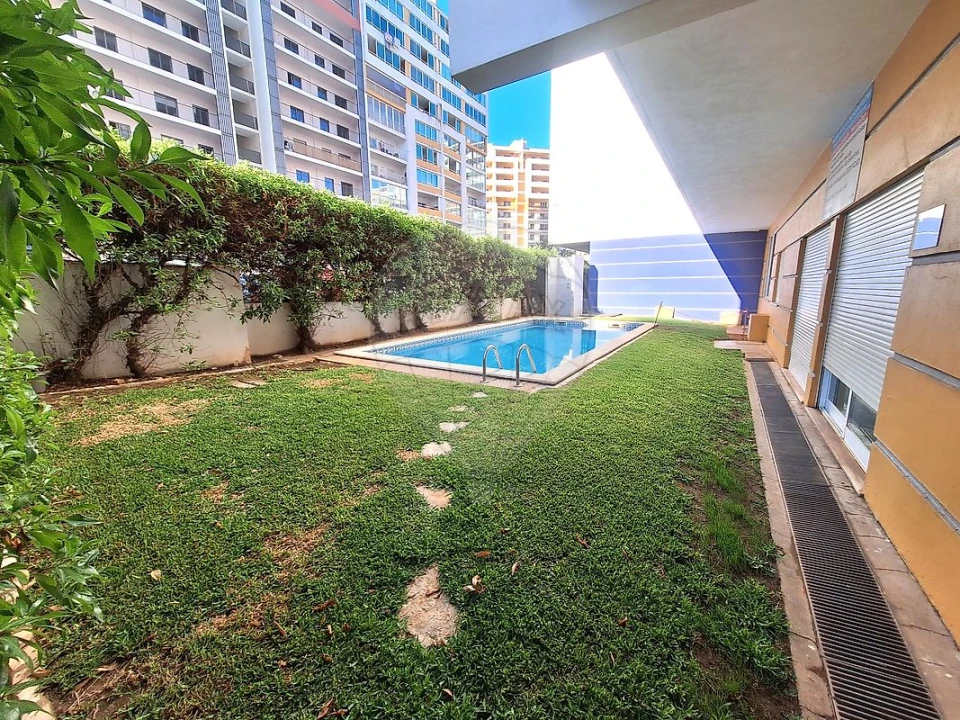 Apartamento T1 para Venda em Portimão Foto 18
