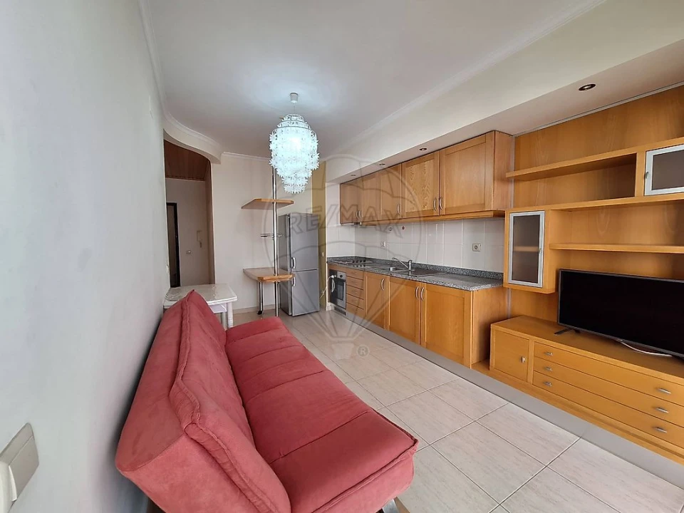 Apartamento T1 para Venda em Portimão Foto 6