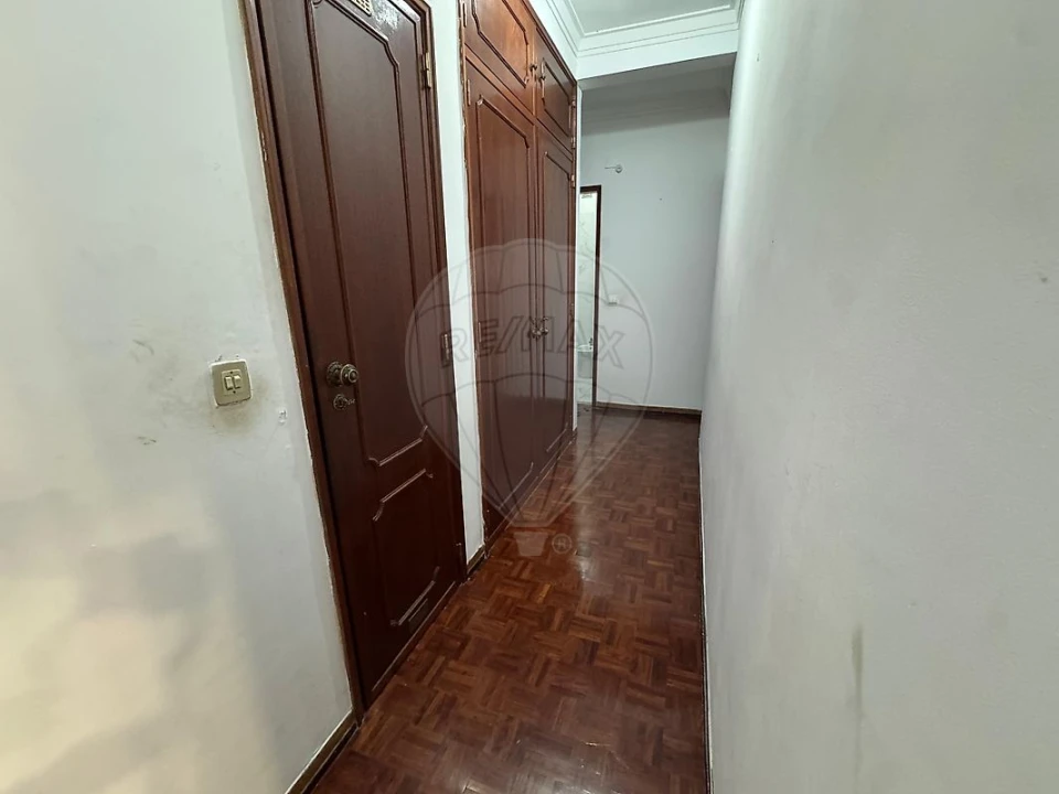 Apartamento T2 para Venda em Massamá e Monte Abraão Foto 6