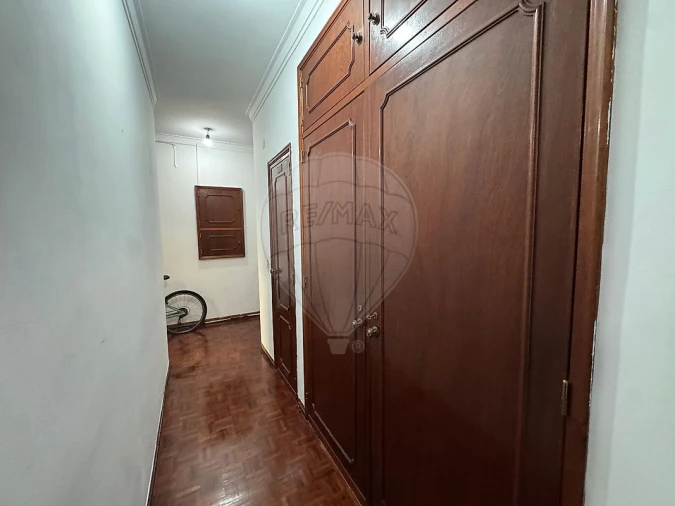 Apartamento T2 para Venda em Massamá e Monte Abraão Foto 11