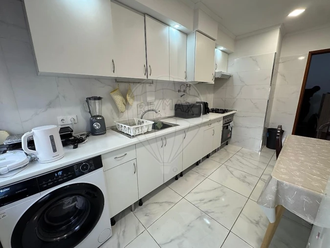 Apartamento T2 para Venda em Massamá e Monte Abraão Foto 2