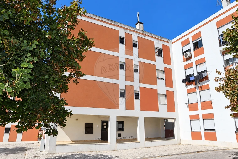 Apartamento T3 para Venda em Moita Foto 5