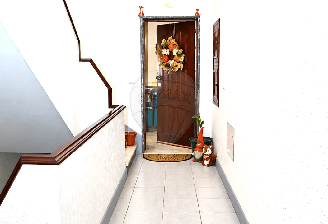 Apartamento T3 para Venda em Moita Foto 16