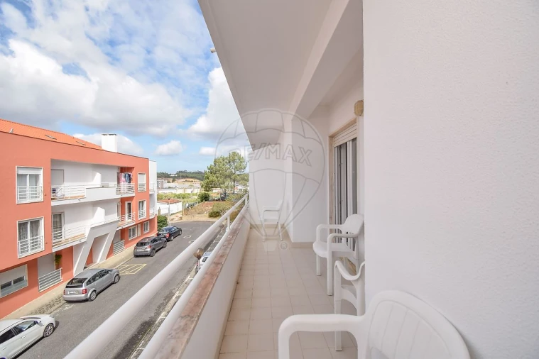 Apartamento T2 para Arrendamento em Santa Maria, São Pedro e Matacães Foto 11