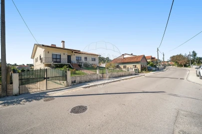 Moradia T4 para Venda em São Lourenço do Bairro