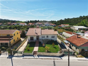 Moradia T4 para Venda em São Lourenço do Bairro