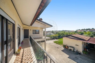 Moradia T4 para Venda em São Lourenço do Bairro