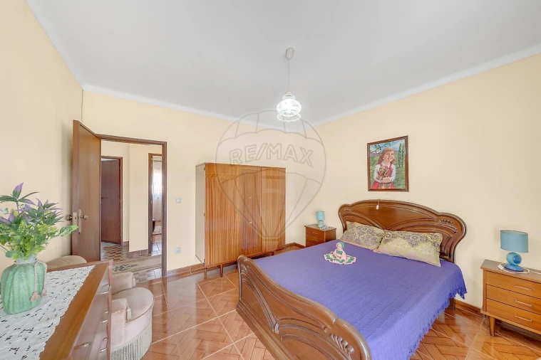 Moradia T4 para Venda em São Lourenço do Bairro Foto 14