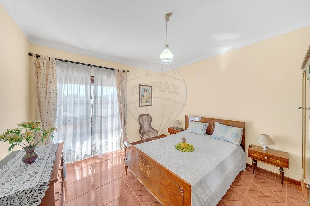 Moradia T4 para Venda em São Lourenço do Bairro Foto 16