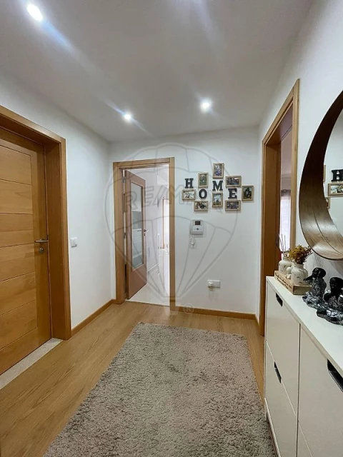 Apartamento T2 para Venda em Bustos, Troviscal e Mamarrosa