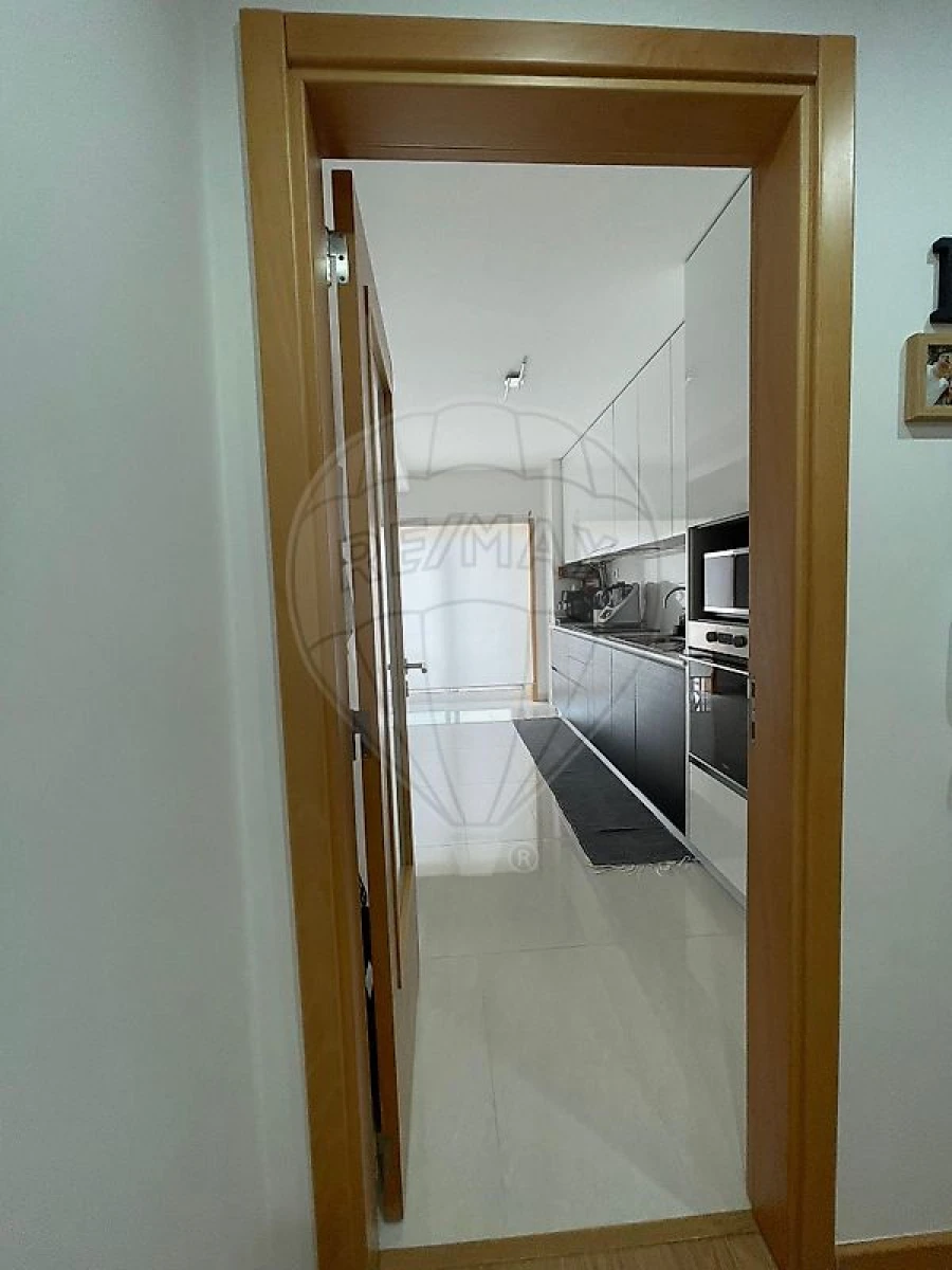 Apartamento T2 para Venda em Bustos, Troviscal e Mamarrosa Foto 2