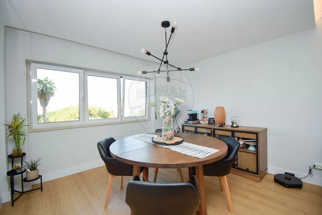 Apartamento T3 para Venda em São Domingos de Rana Foto 27