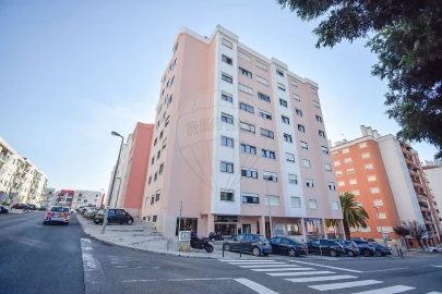 Apartamento T3 para Venda em São Domingos de Rana