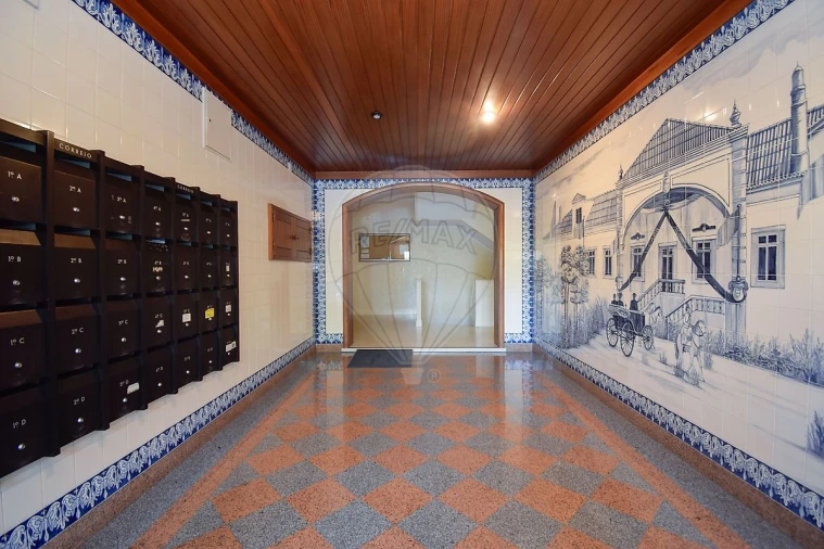 Apartamento T3 para Venda em São Domingos de Rana Foto 33