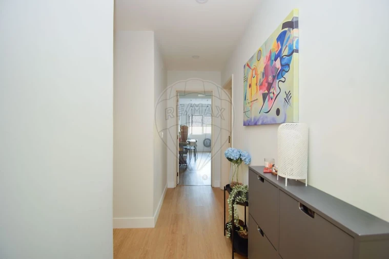 Apartamento T3 para Venda em São Domingos de Rana Foto 12