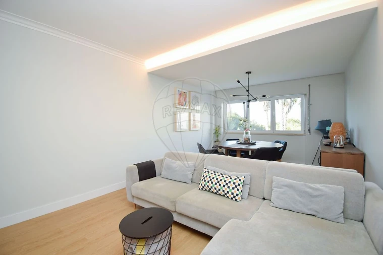 Apartamento T3 para Venda em São Domingos de Rana Foto 23