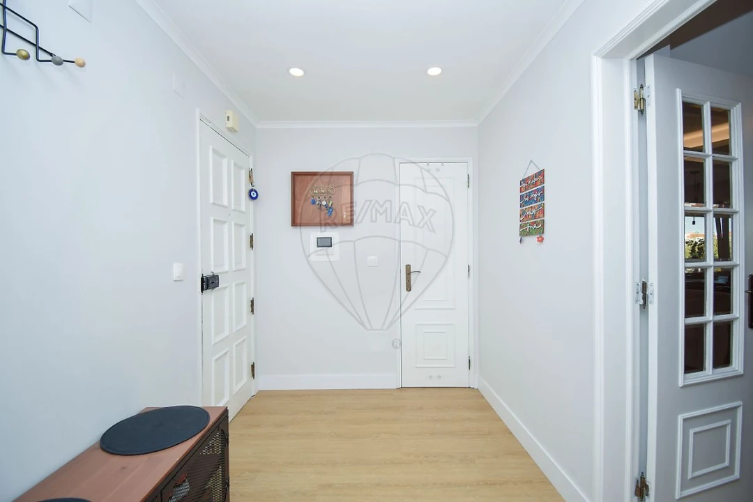 Apartamento T3 para Venda em São Domingos de Rana Foto 18