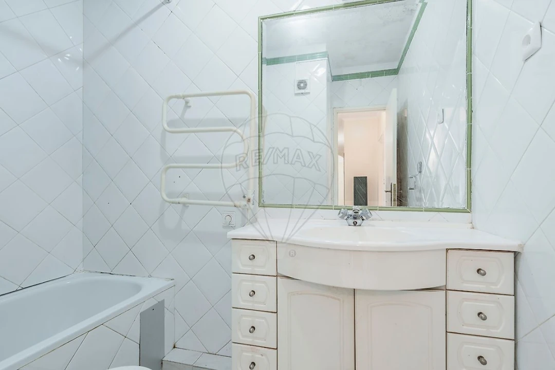 Apartamento T3 para Venda em Santo António dos Cavaleiros e Frielas Foto 9