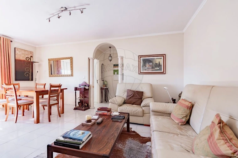 Apartamento T3 para Venda em Santo António dos Cavaleiros e Frielas Foto 21