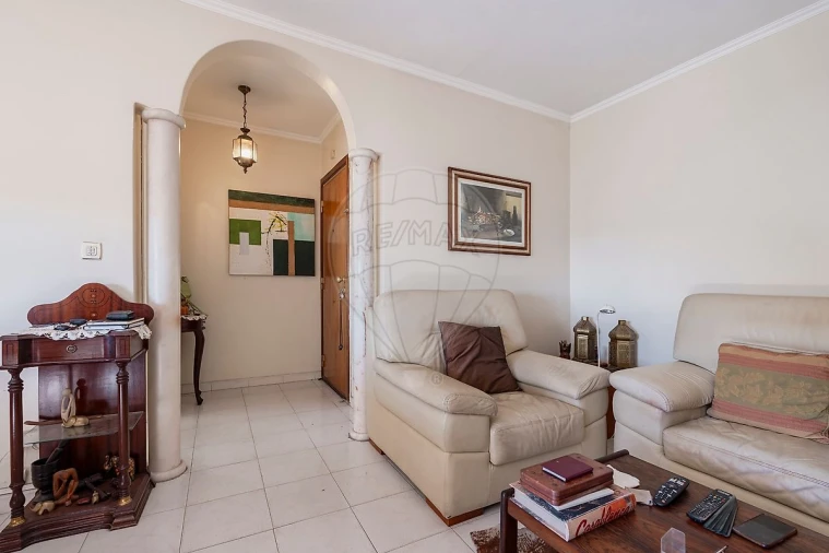 Apartamento T3 para Venda em Santo António dos Cavaleiros e Frielas Foto 26