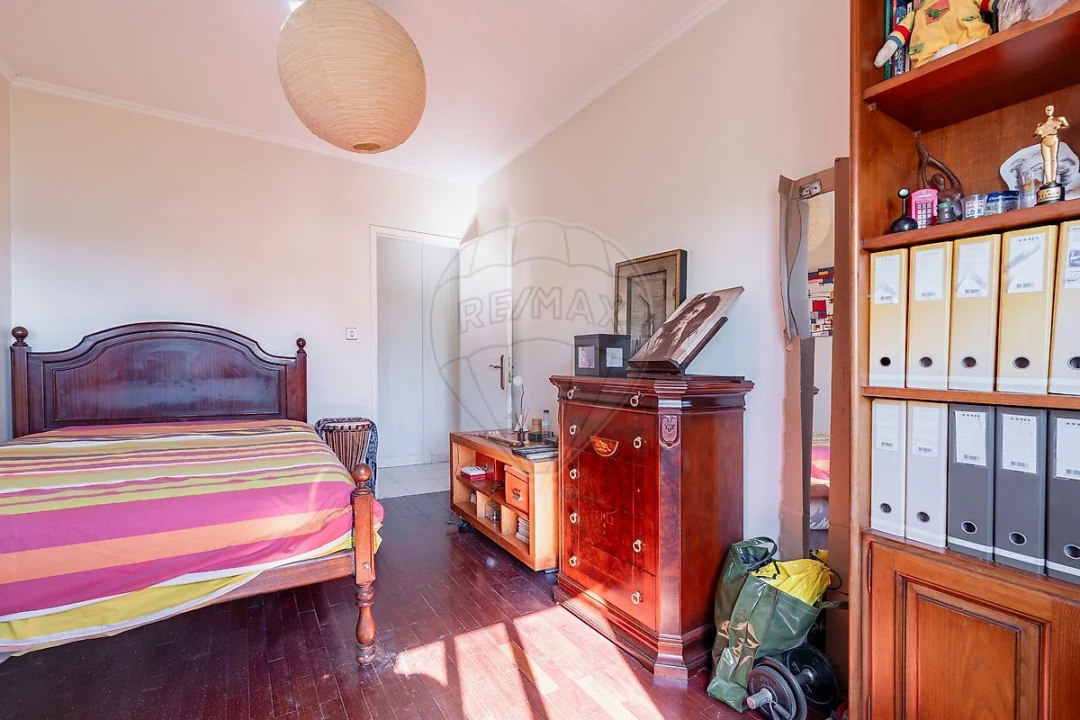 Apartamento T3 para Venda em Santo António dos Cavaleiros e Frielas Foto 30