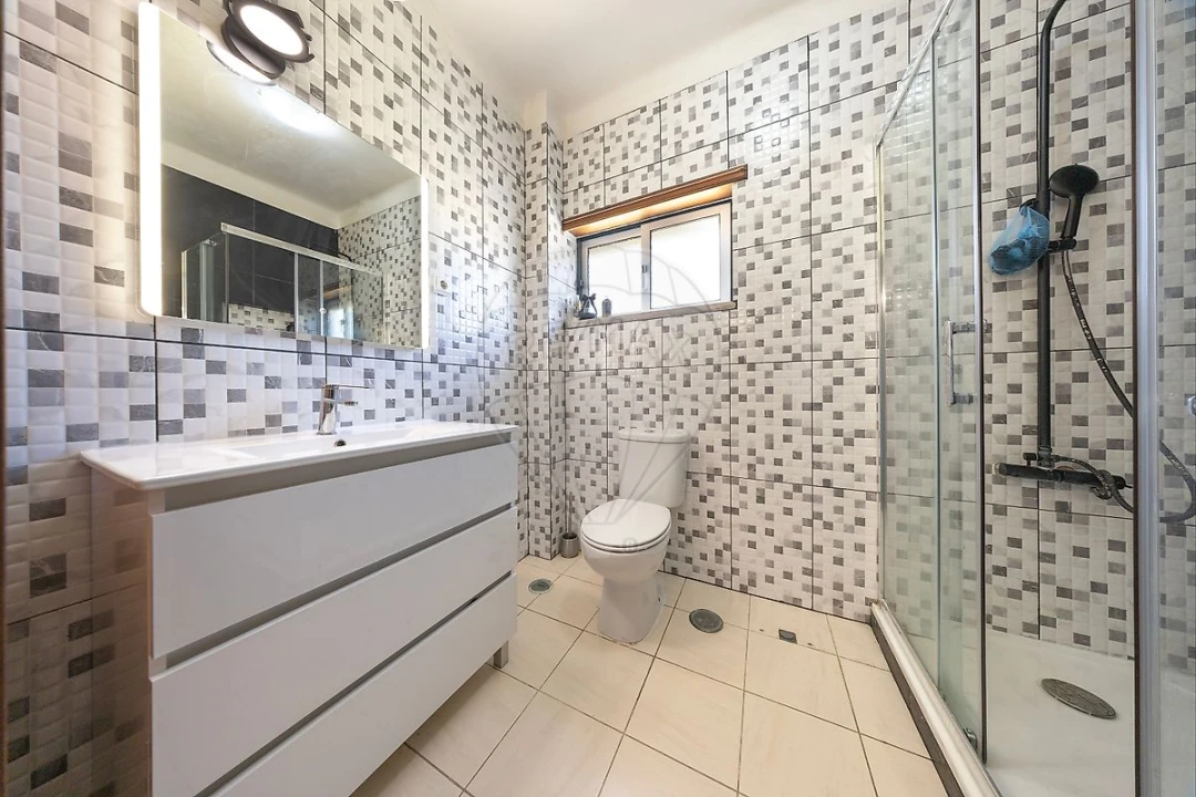Apartamento T2 para Venda em Azambuja Foto 29